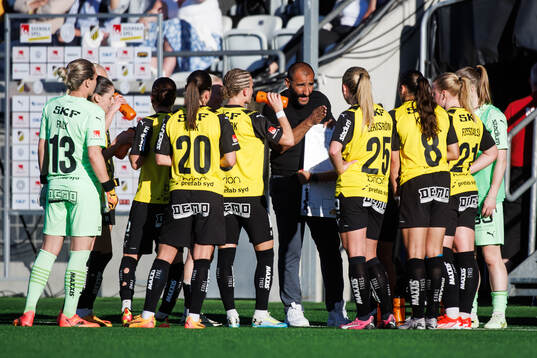 Häckens tränare Mak Lind
