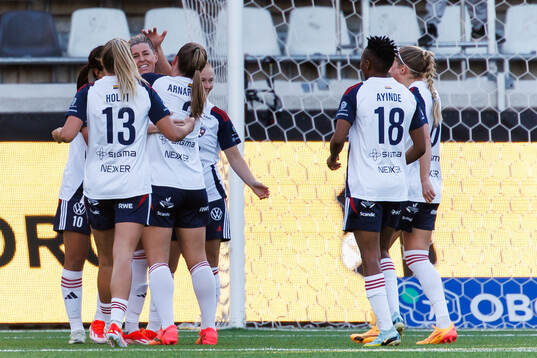 FC Rosengårds Olivia Schough jublar