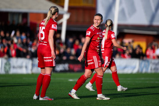 Piteås Ellen Löfqvist och Selina Henriksson deppar