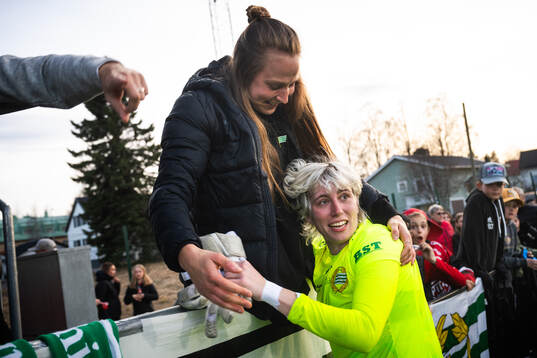 Hammarbys skadade målvakt Anna Tamminen och Hammarbys