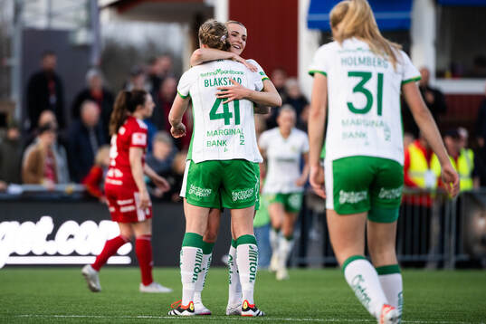 Hammarbys Julie Blakstad och Anna Jøsendal jublar