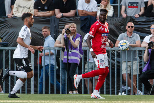 Örebros Lucas Shlimon och Degerfors Nasiru Moro