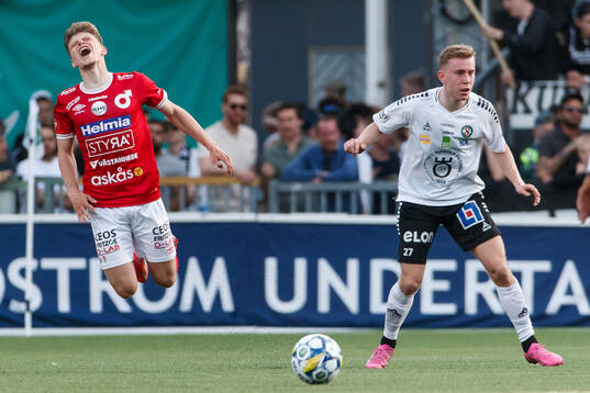 Degerfors Gustav Lindgren och Örebros Valgeir Valgeirsson