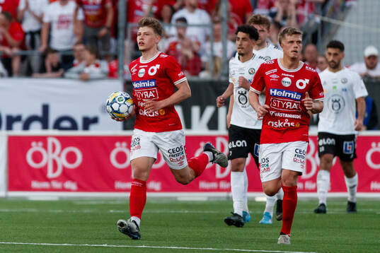 Degerfors Gustav Lindgren jublar
