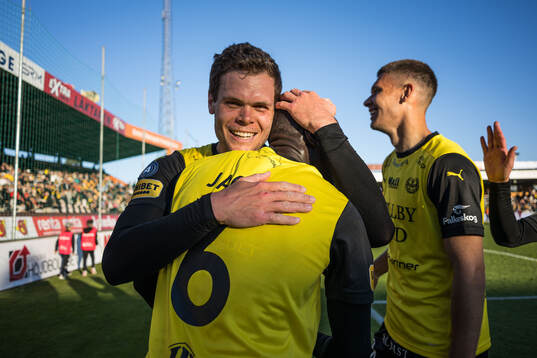 Mjällbys Jacob Bergström jublar
