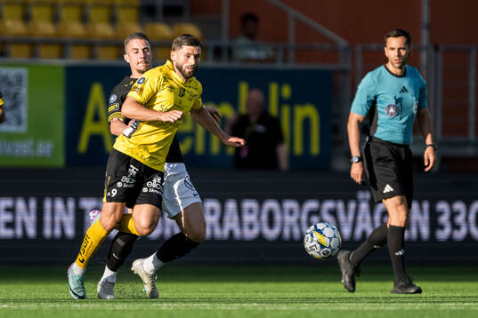 Elfsborgs Arber Zeneli och AIKs Dino Besirovic