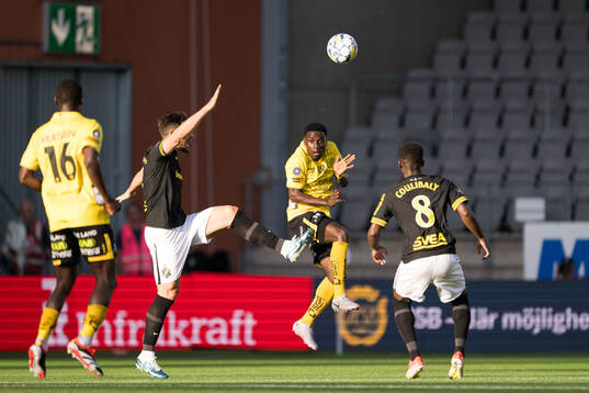 AIKs Sotirios Papagiannopoulos och Elfsborgs Michael Baidoo