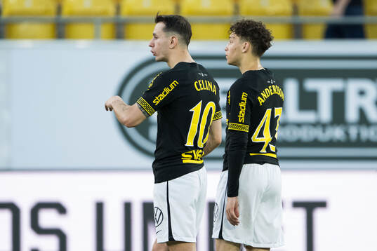 AIKs Bersant Celina och Victor Goncalves Andersson deppar