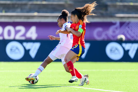 Kentissia Bacoul Juillard of France and Celia Segura of