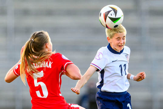 Lola Brown of England