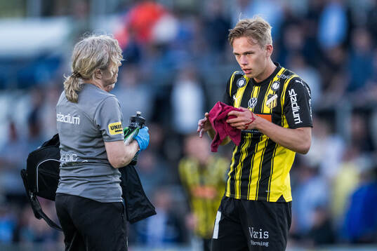 Häckens Pontus Dahbo har ont