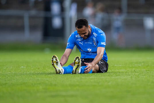 Halmstads Vinicius Nogueira De Oliveira har ont