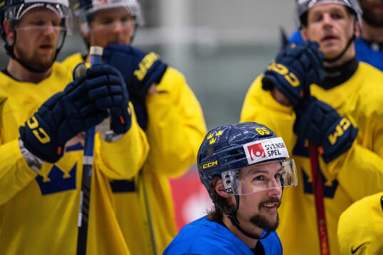 Erik Karlsson of Sweden at a practice session