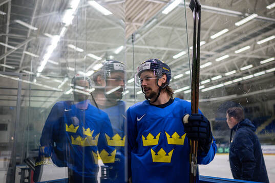 Victor Hedman and Erik Karlsson of Sweden