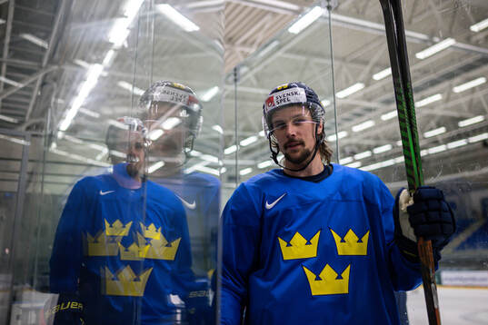 Victor Hedman and Erik Karlsson of Sweden