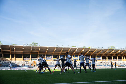 Sirius spelare värmer upp