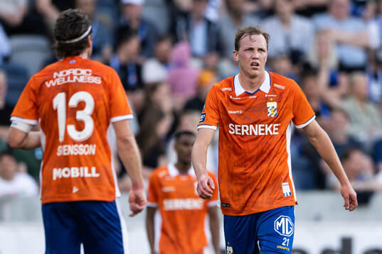 IFK Göteborgs Adam Carlén deppar