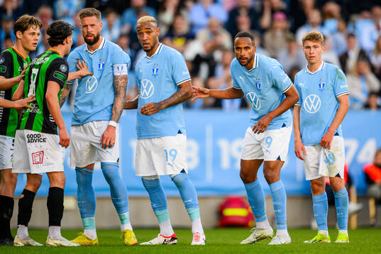 Malmö FFs Pontus Jansson, Derek Cornelius, Isaac Kiese