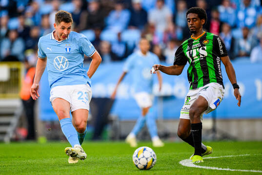 Malmö FFs Lasse Berg Johnsen och GAIS Harun Ibrahim