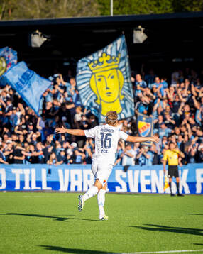Djurgårdens Tobias Gulliksen jublar 1-0 målet