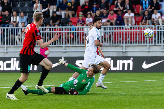 Djurgårdens Deniz Hummet  gör 0-3