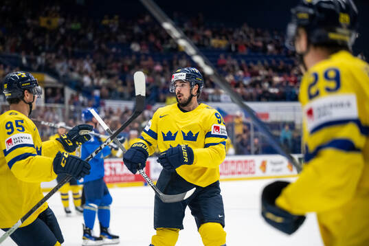 Marcus Johansson of Sweden celebrates with André