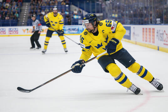 Erik Karlsson of Sweden