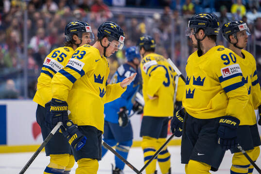 Lucas Raymond of Sweden in pain