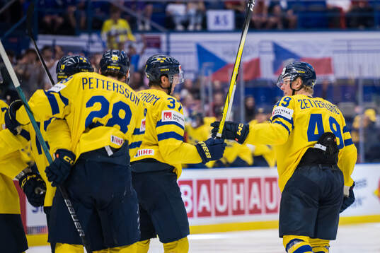 Fabian Zetterlund of Sweden celebrates