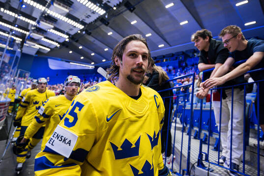 Erik Karlsson of Sweden