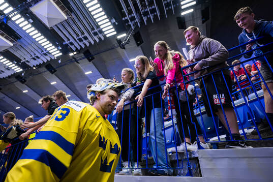 Goaltender Samuel Ersson of Sweden