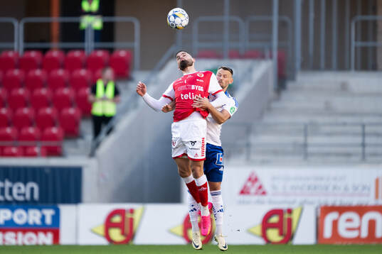 Kalmars Dino Islamovic och IFK Norrköpings Max Watson