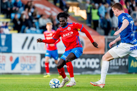 Helsingborgs Benjamin Acquah och Trelleborgs Zander Hyltoft