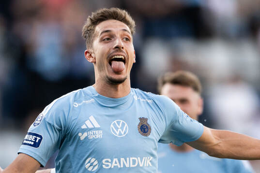 Gefles Lukas Browning Lagerfeldt jublar
