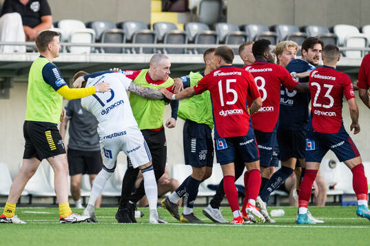 Östers Robin Wallinder och Utsiktens fystränare Conor