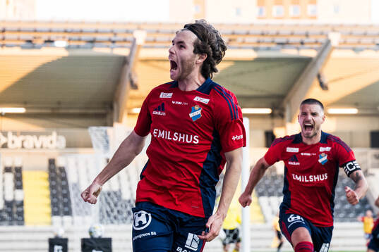 Östers Theodor Johansson jublar