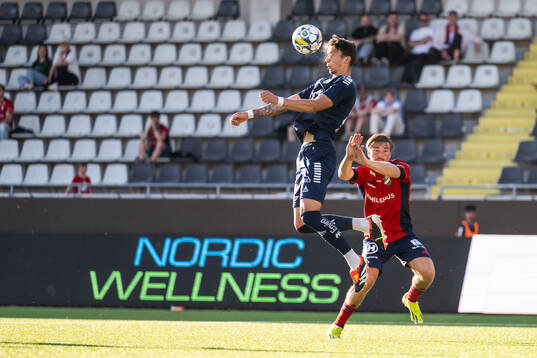 Utsiktens Kevin Rodeblad Lowe och Östers Tatu Varmanen