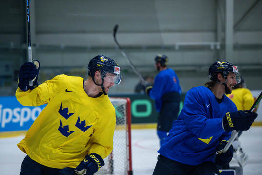 Carl Grundström and Erik Karlsson of Sweden at a practice