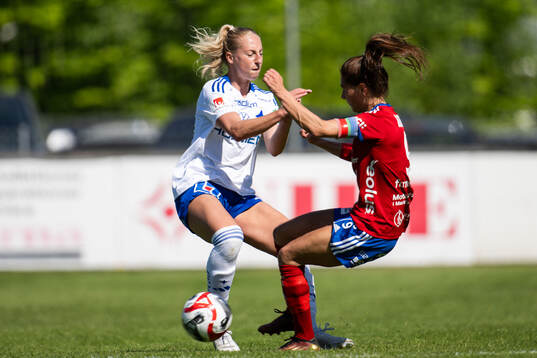 Vittsjös Elisabet Klinga och IFK Norrköpings Samantha Cary