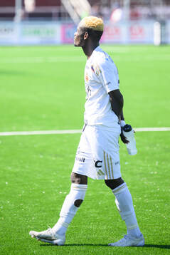 Östersunds Assiedou Yannick Armel Adjoumani deppar