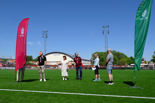 Skövde kommuns representanter Teres Sahlström, Helene