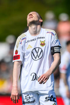 Östersunds Simon Kroon deppar