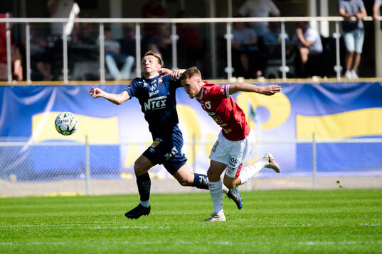 Örgrytes William Svensson och Degerfors Teo Grönborg