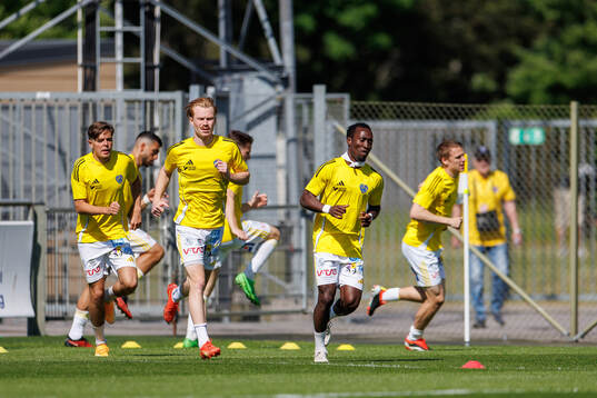 Falkenbergs Linus Borgström och Wanbe Godwin Aguda