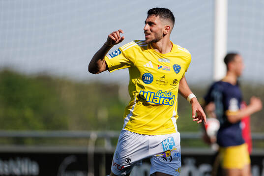 Falkenbergs Leonardo Farah Shahin jublar