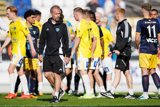 Falkenbergs tränare Christoffer Andersson