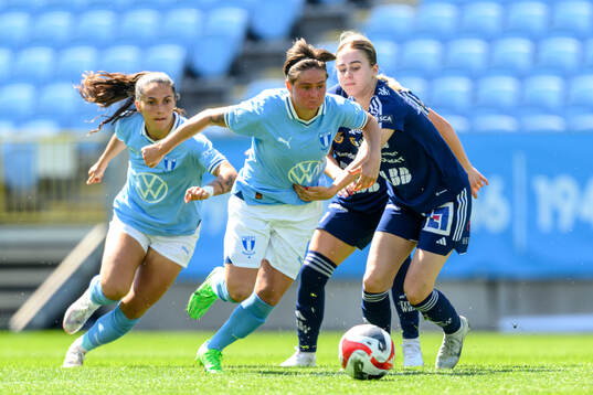 Malmö FFs Ema Paljevic och Sundsvalls Jennifer Olofsson