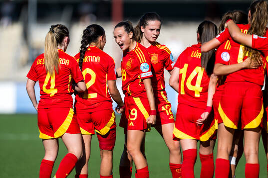 Alba Cerrato of Spain celebrates