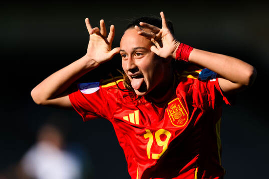 Alba Cerrato of Spain celebrates
