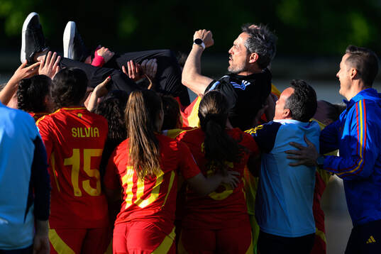 Head coach Kenio Gonzalo of Spain celebrates